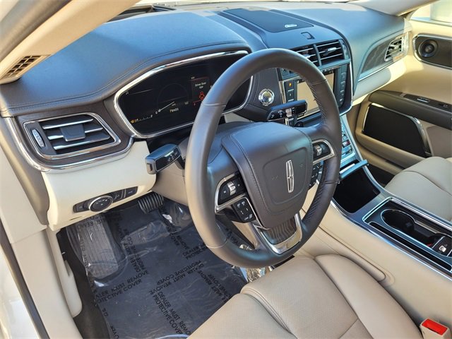 Used 2019 Lincoln Continental Reserve image 21