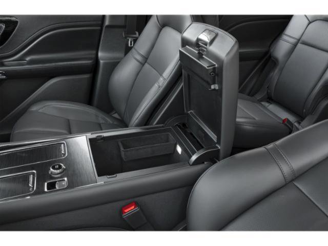 Certified 2025 Lincoln Aviator 2WD image 13
