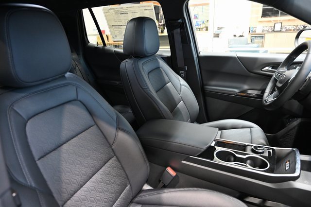 New 2026 Chevrolet Equinox LT w/ Convenience Package II image 8