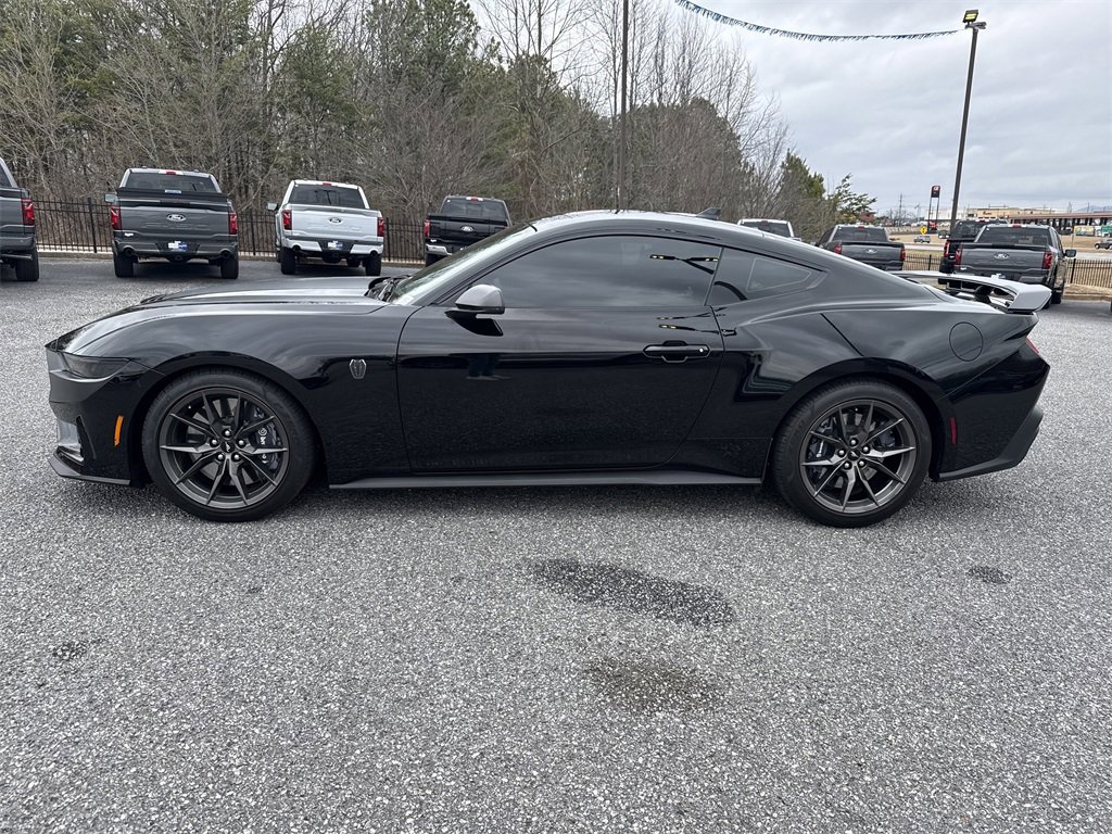 Used 2024 Ford Mustang Dark Horse image 4