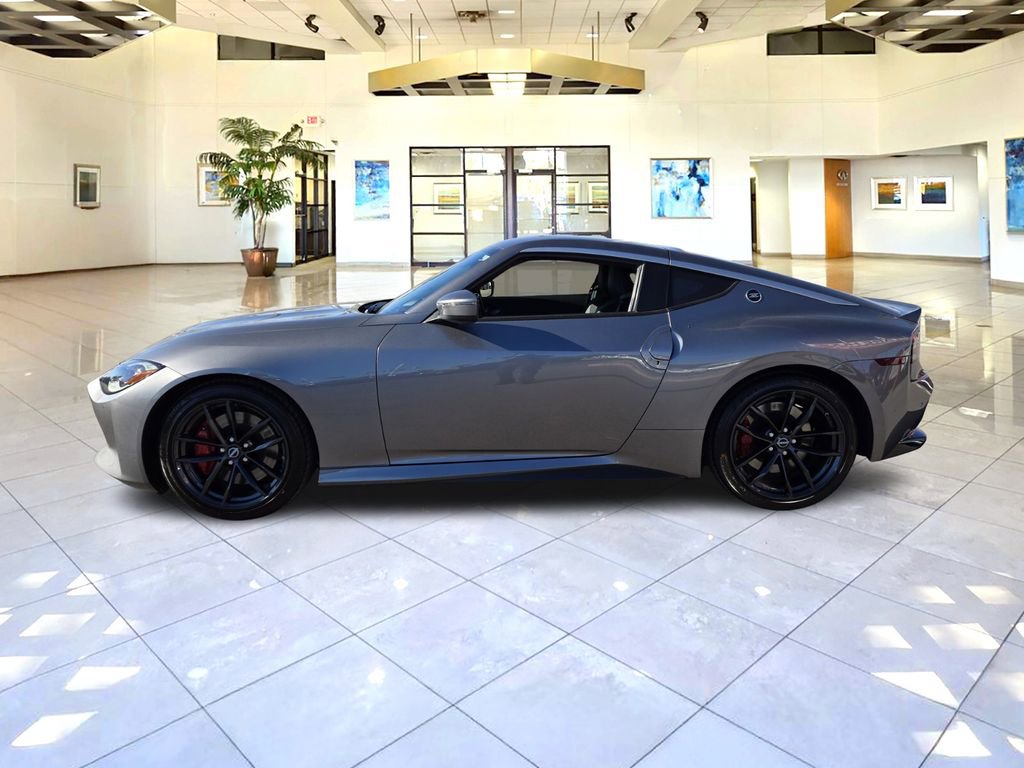 Certified 2025 Nissan Z Performance w/ Floor Mat Package image 4