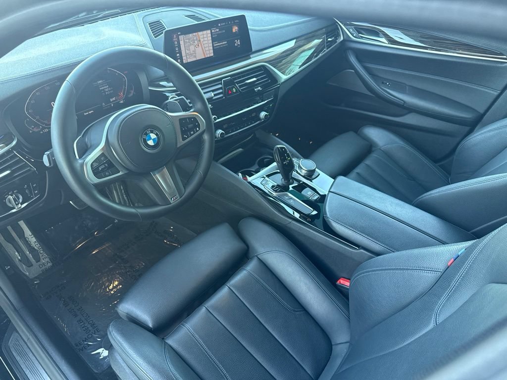 Used 2020 BMW 530i w/ M Sport Package RWD image 10