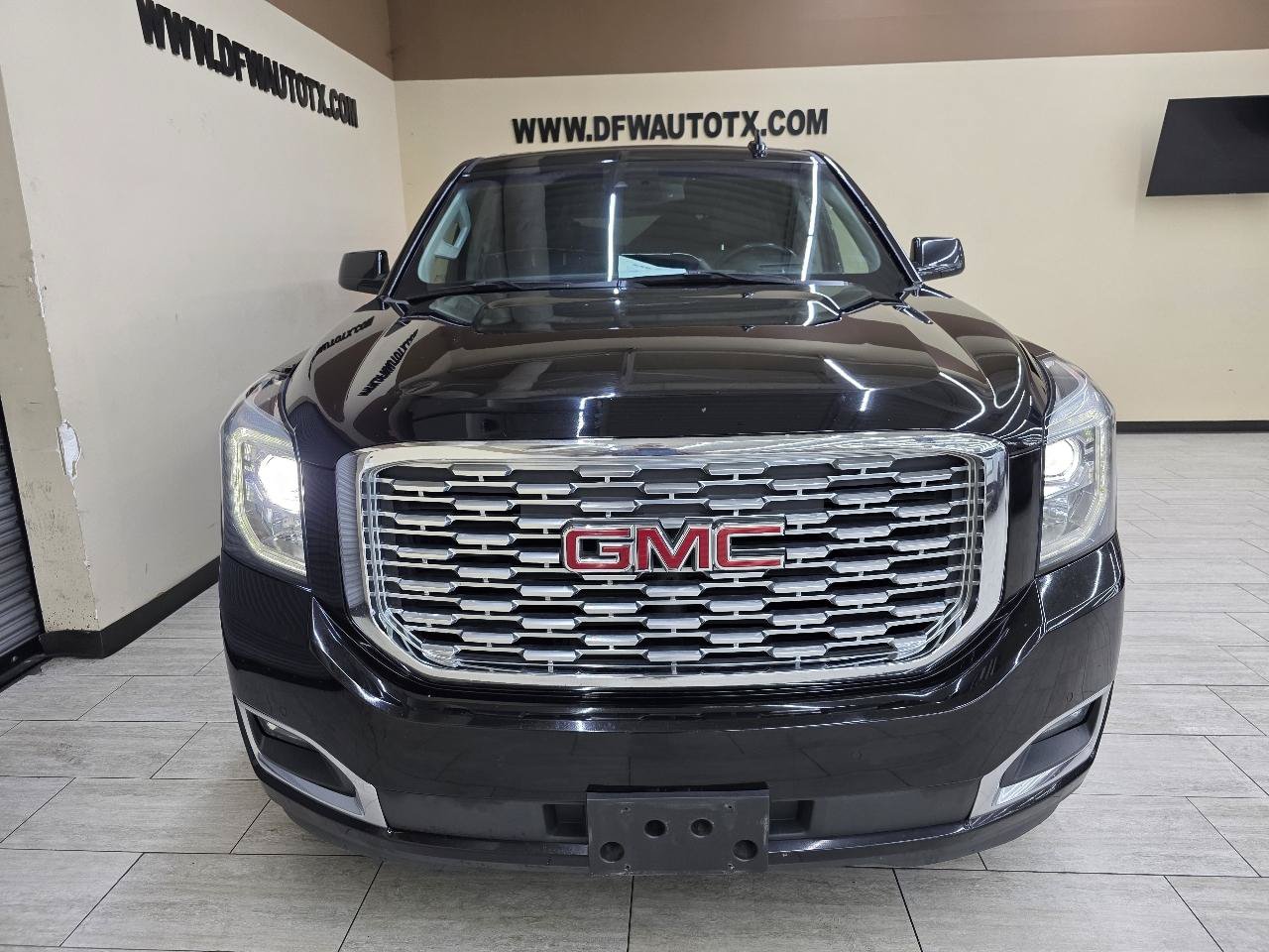 Used 2019 GMC Yukon Denali w/ Open Road Package AWD/4WD image 3