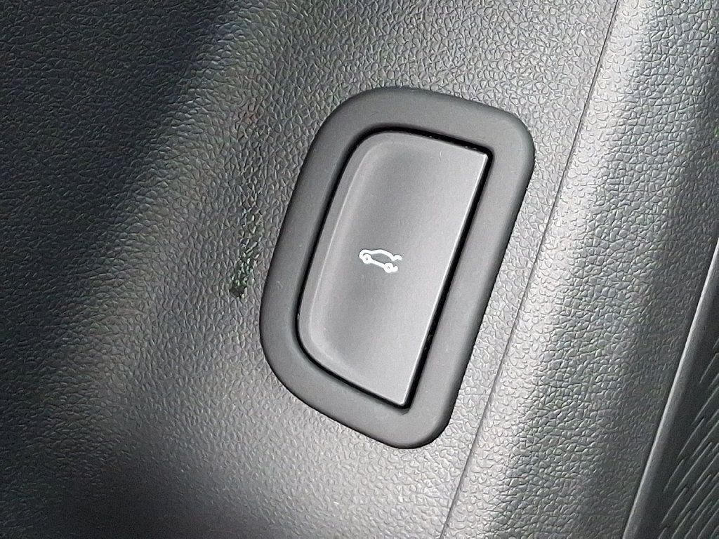 Certified 2026 Chevrolet Traverse LT AWD/4WD image 26
