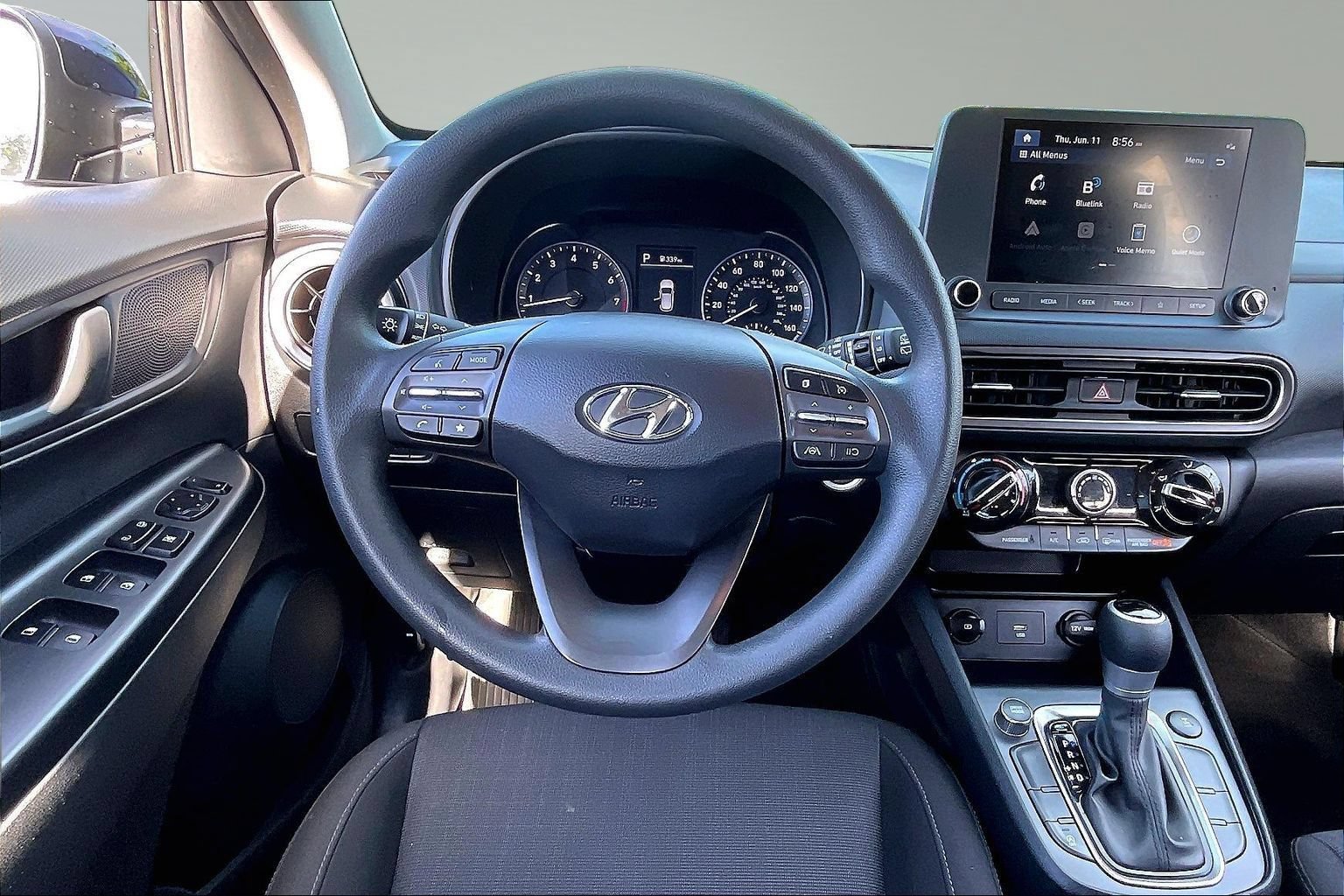 Used 2023 Hyundai Kona SEL AWD/4WD image 5