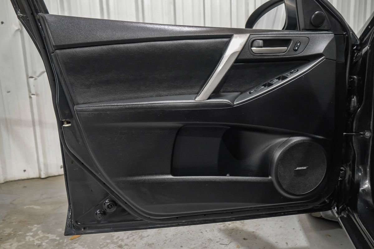 Used 2012 MAZDA MAZDA3 i Grand Touring w/ Tech Pkg FWD image 38