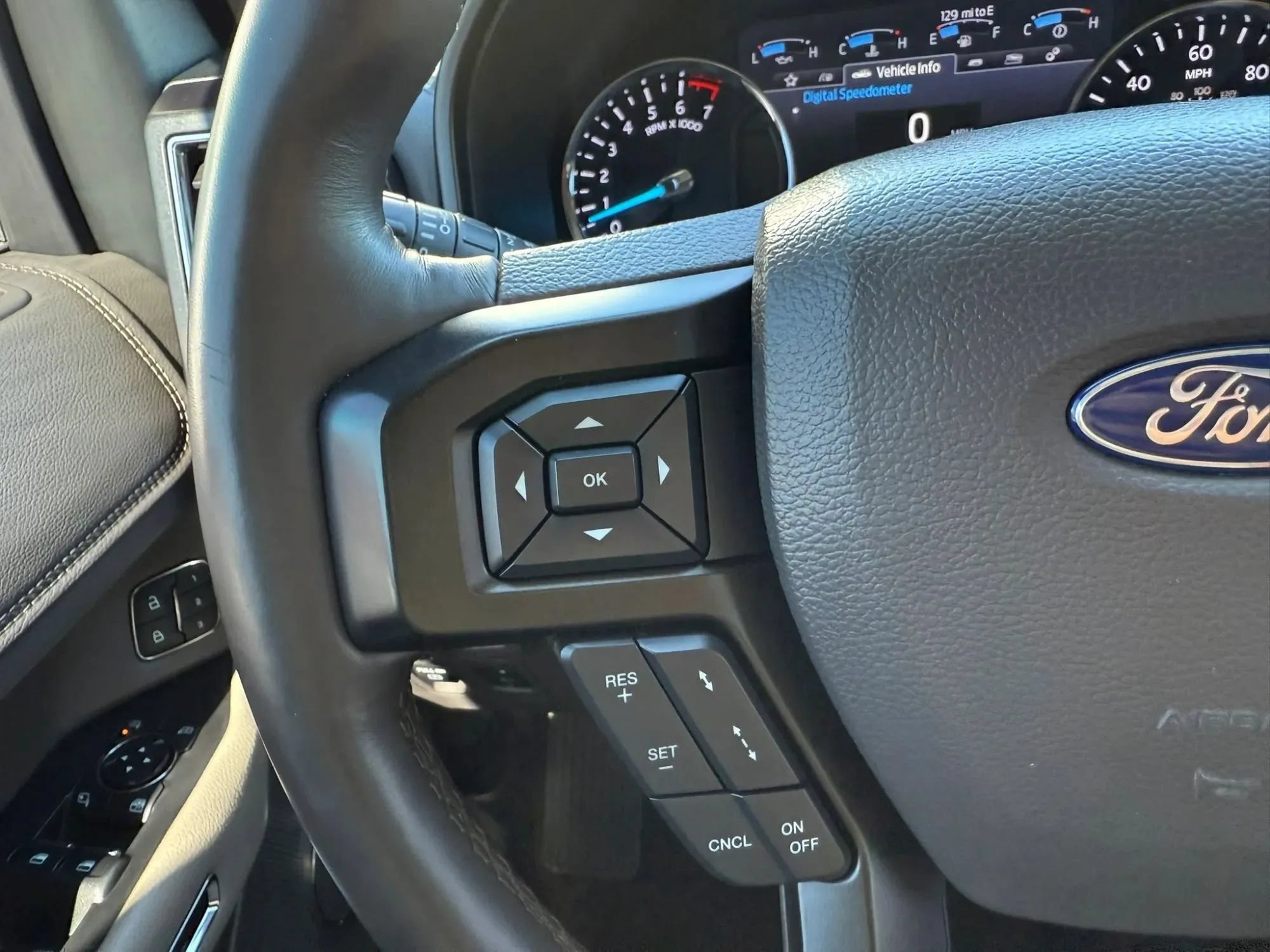Used 2020 Ford Expedition Limited w/ Equipment Group 302A AWD/4WD image 26