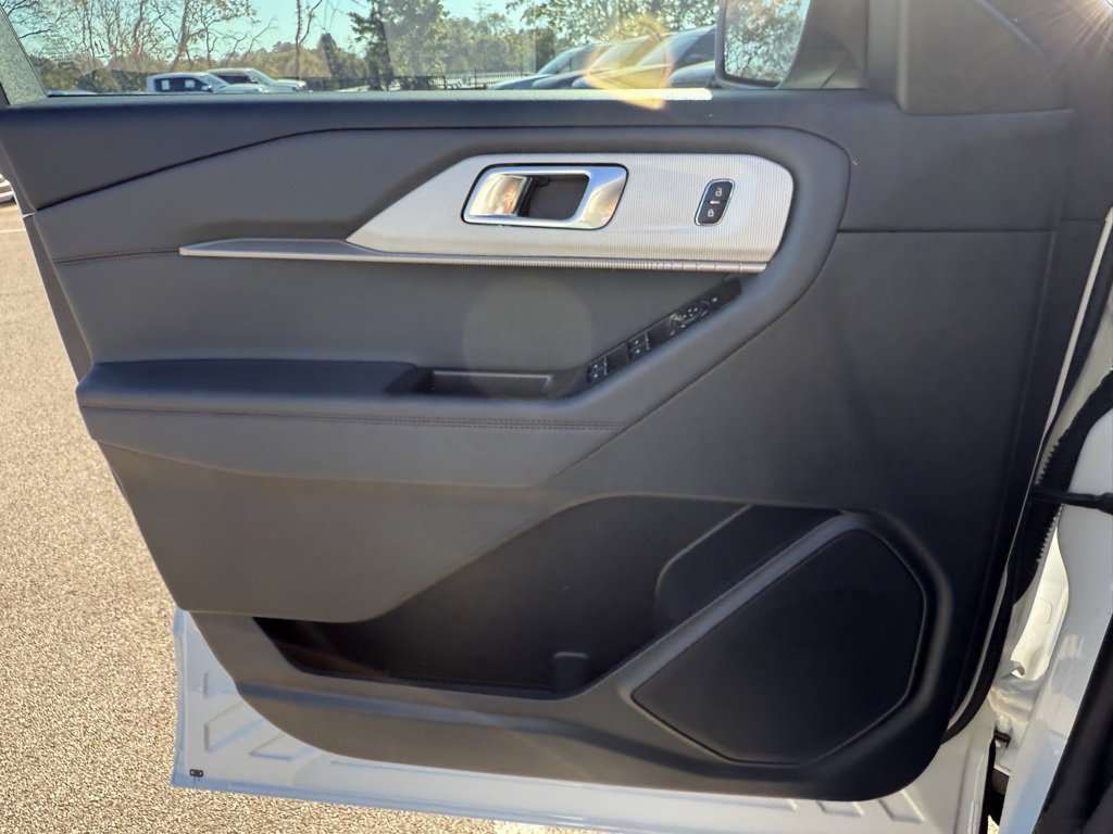 New 2026 Ford Explorer Active image 17
