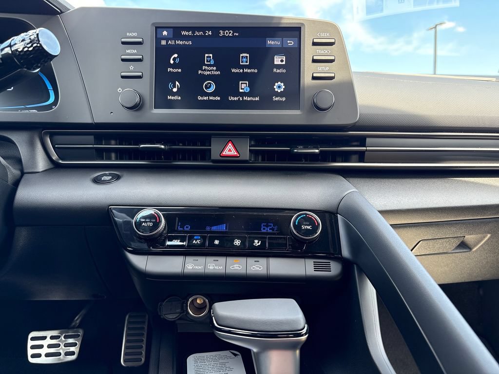 New 2026 Hyundai Elantra Sport FWD image 17