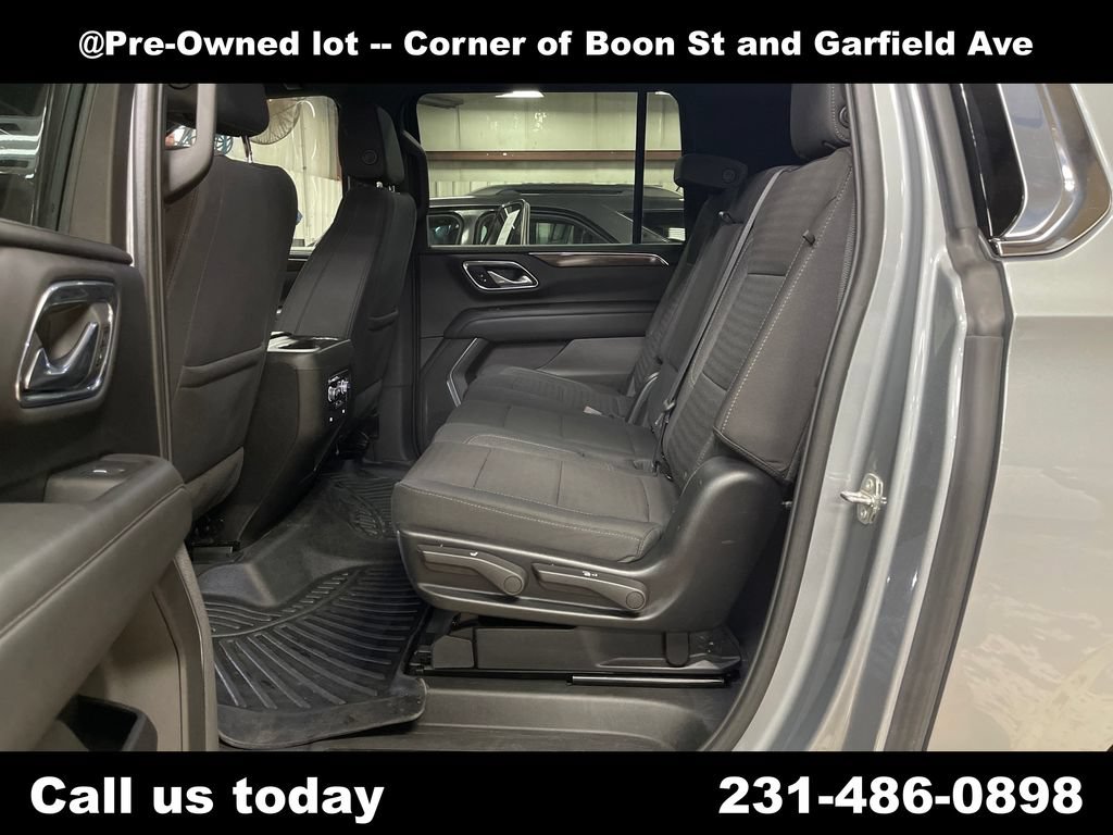 Used 2023 GMC Yukon XL SLE w/ Gmc Pro Safety Plus Package AWD/4WD image 21