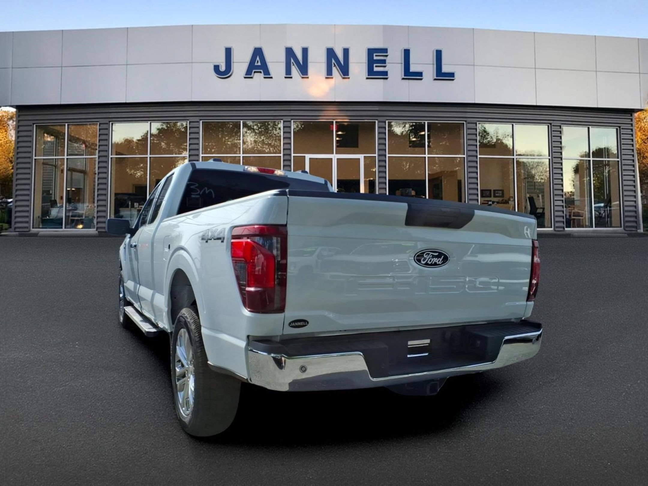 New 2026 Ford F150 XLT w/ XLT Chrome Appearance Package AWD/4WD image 4