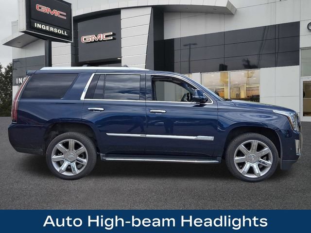 Used 2019 Cadillac Escalade Luxury AWD/4WD image 26