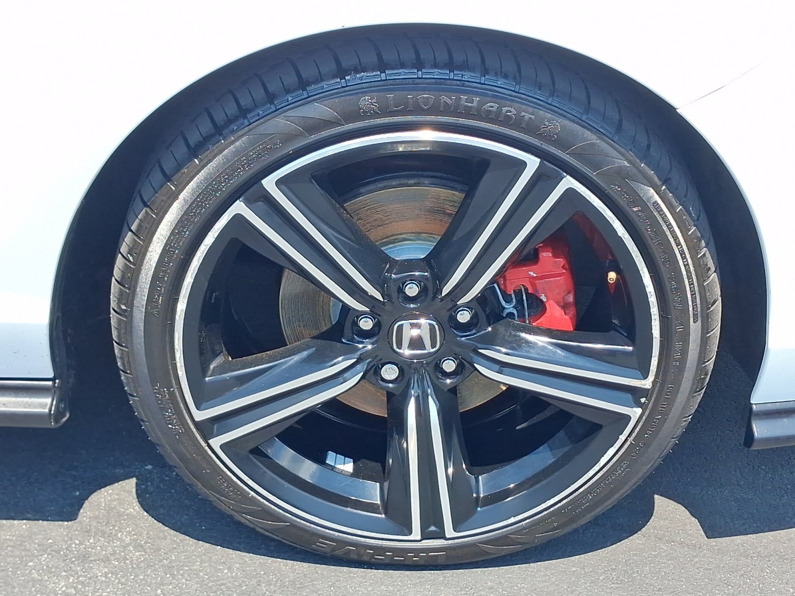 Used 2024 Honda Accord Sport image 8