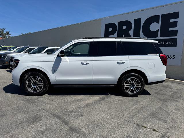 Certified 2025 Ford Expedition Active AWD/4WD image 6