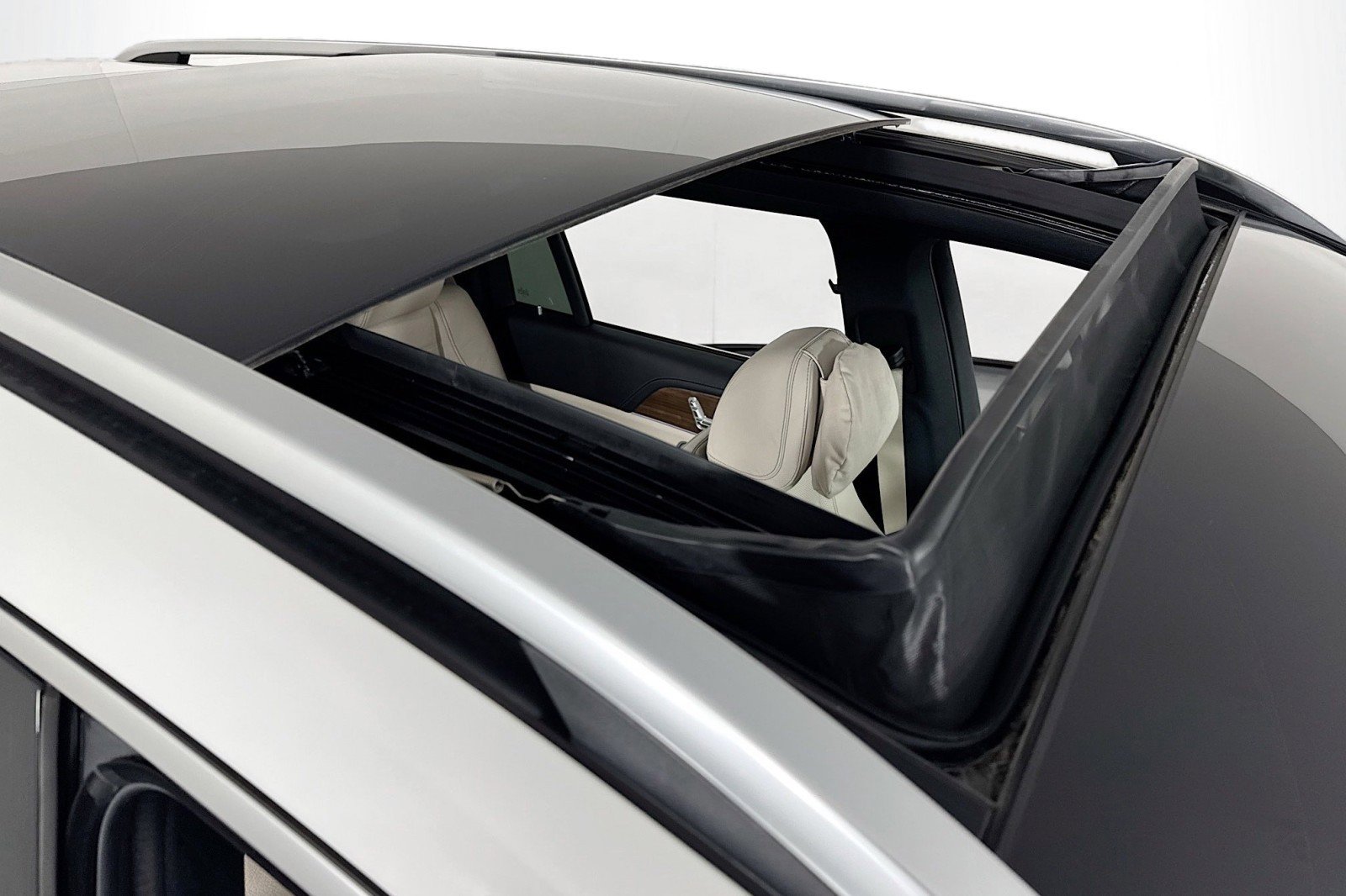 Certified 2025 Mercedes-Benz GLS 580 4MATIC image 23