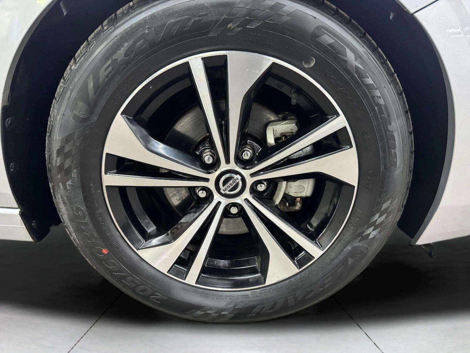 Used 2021 Nissan Sentra SV FWD image 31