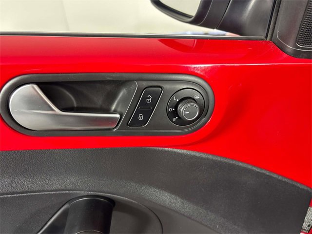 Used 2018 Volkswagen Beetle 2.0T S image 15