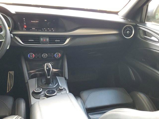 Used 2018 Alfa Romeo Stelvio Ti Sport image 22