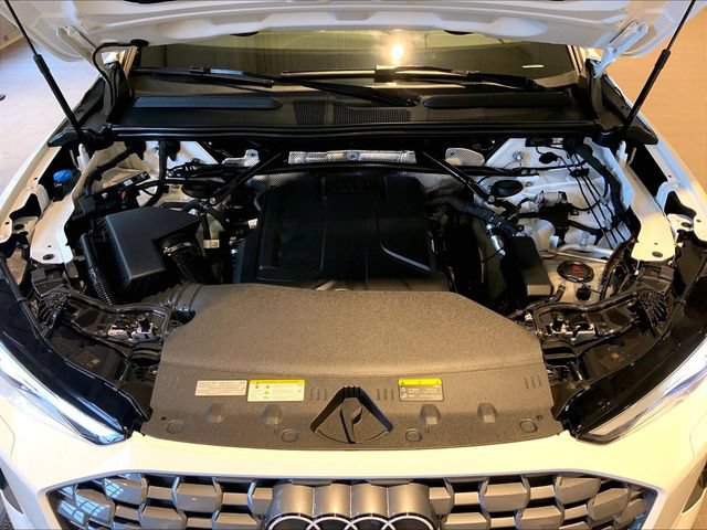Certified 2025 Audi Q5 Premium w/ Convenience Package AWD/4WD image 19