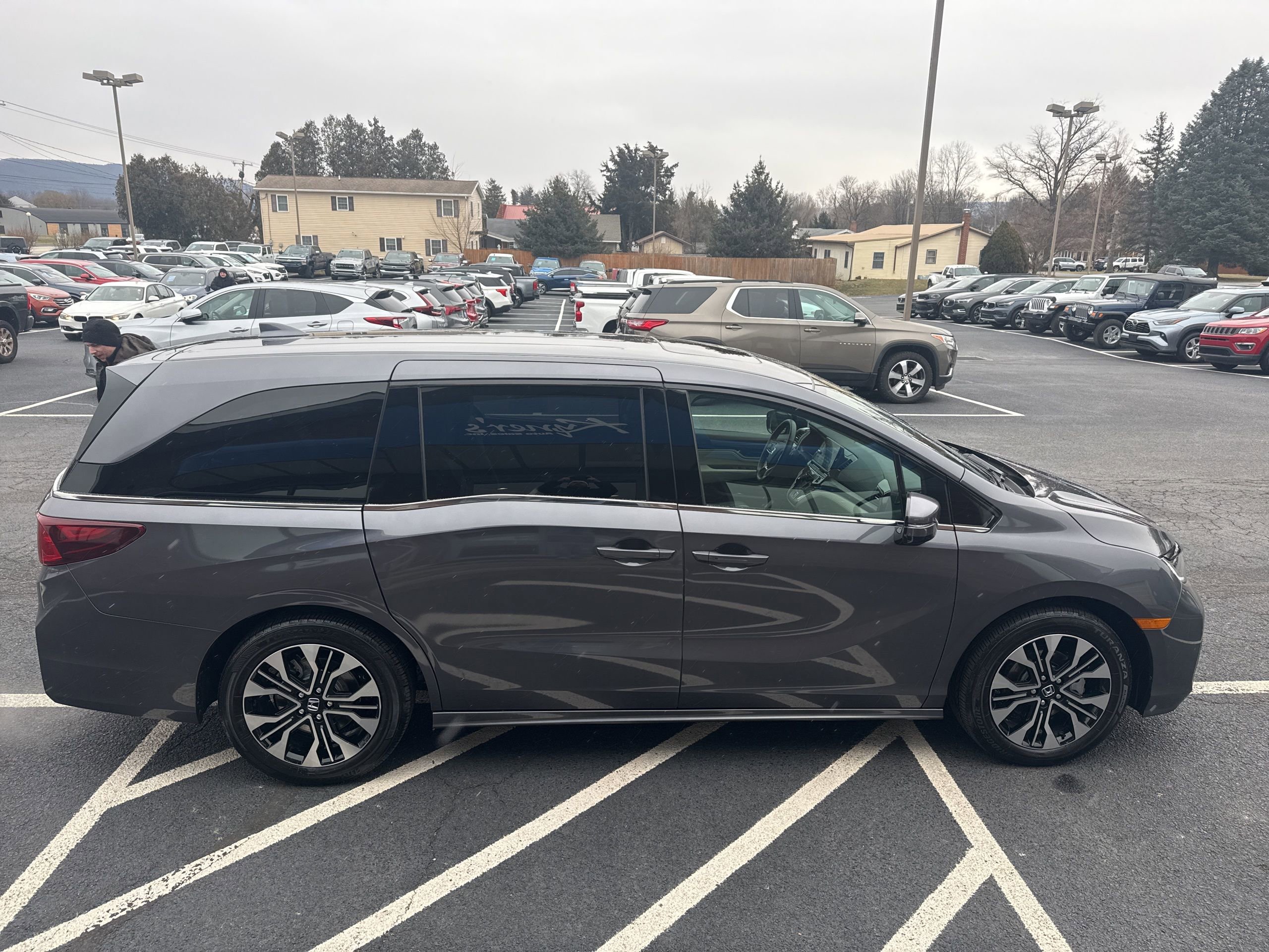 Used 2025 Honda Odyssey Elite image 7