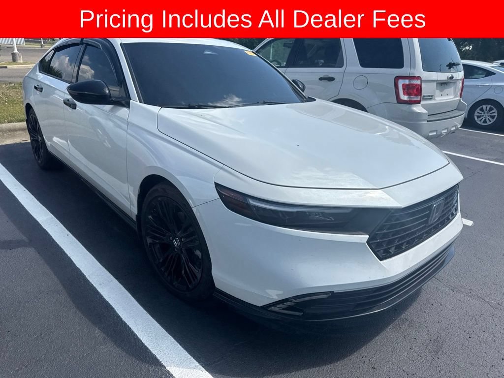 Used 2023 Honda Accord Sport image 3