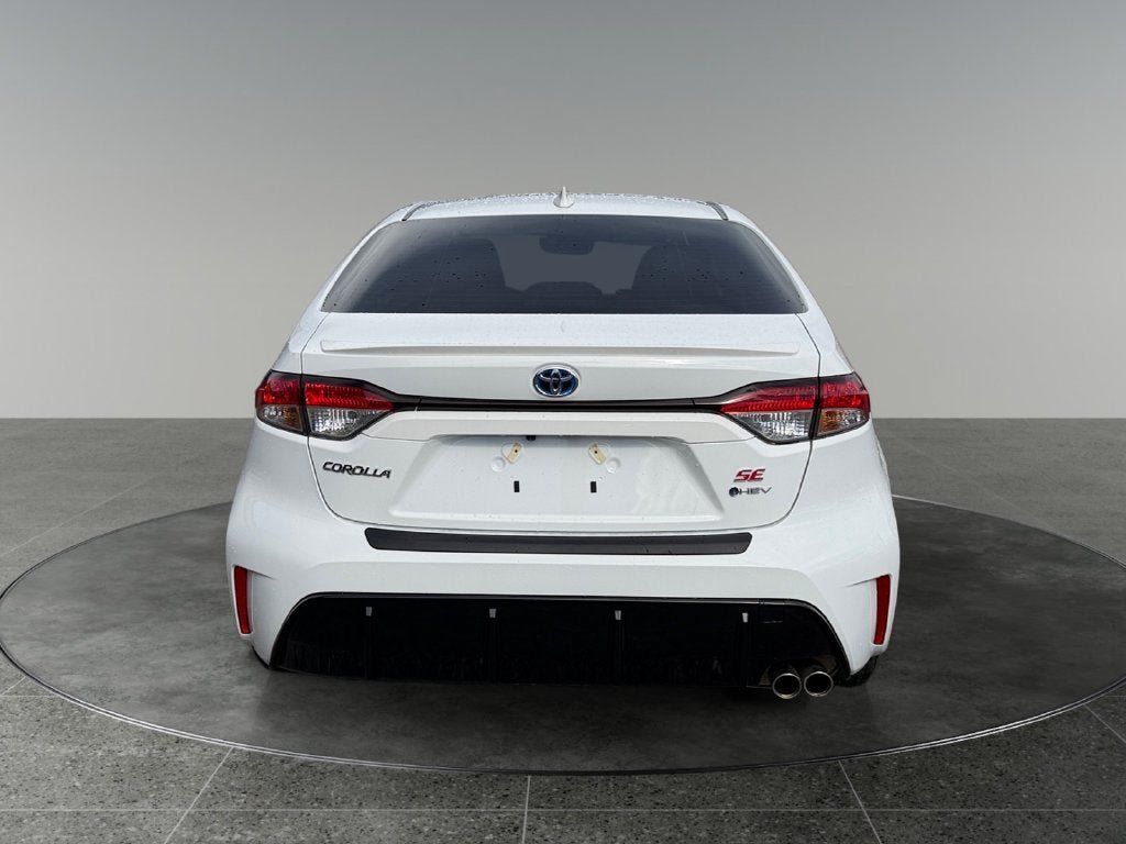 Used 2025 Toyota Corolla SE w/ Carpet Mat Package (TMS) FWD image 8