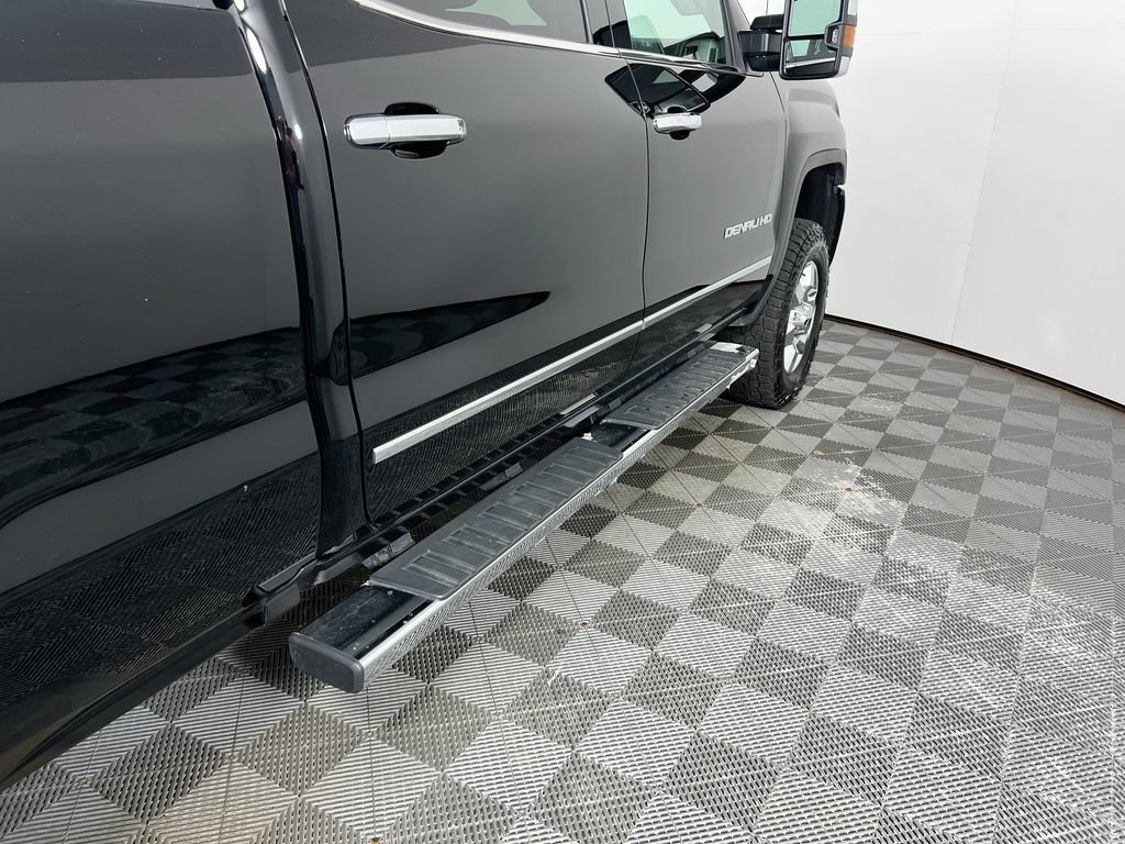 Certified 2018 GMC Sierra 3500 Denali w/ Duramax Plus Package AWD/4WD image 31