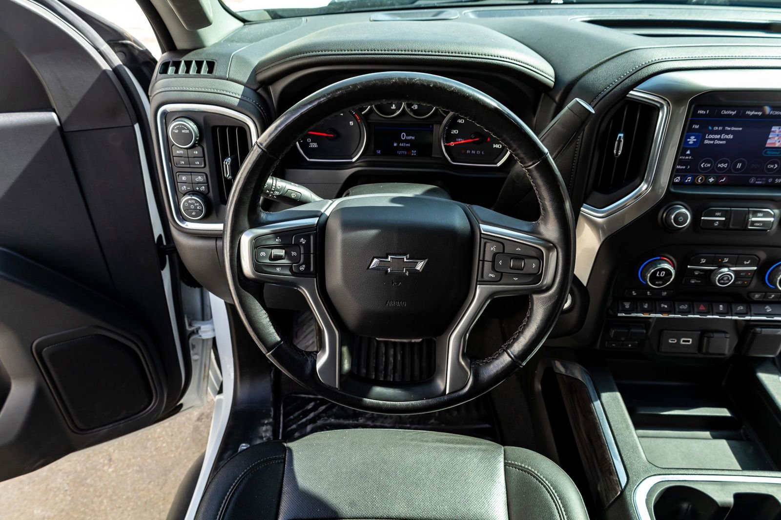 Used 2022 Chevrolet Silverado 2500 LTZ w/ LTZ Plus Package AWD/4WD image 19