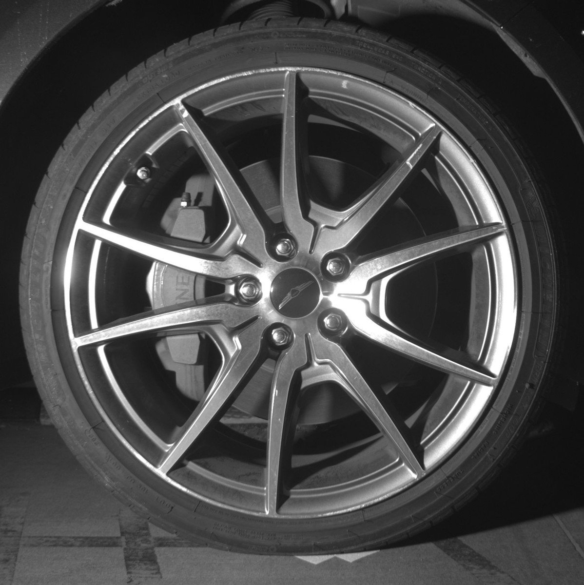 Used 2025 Genesis G70 2.5T image 13