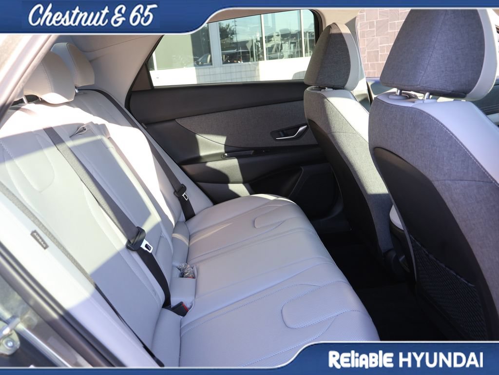 Certified 2024 Hyundai Elantra Limited FWD image 12