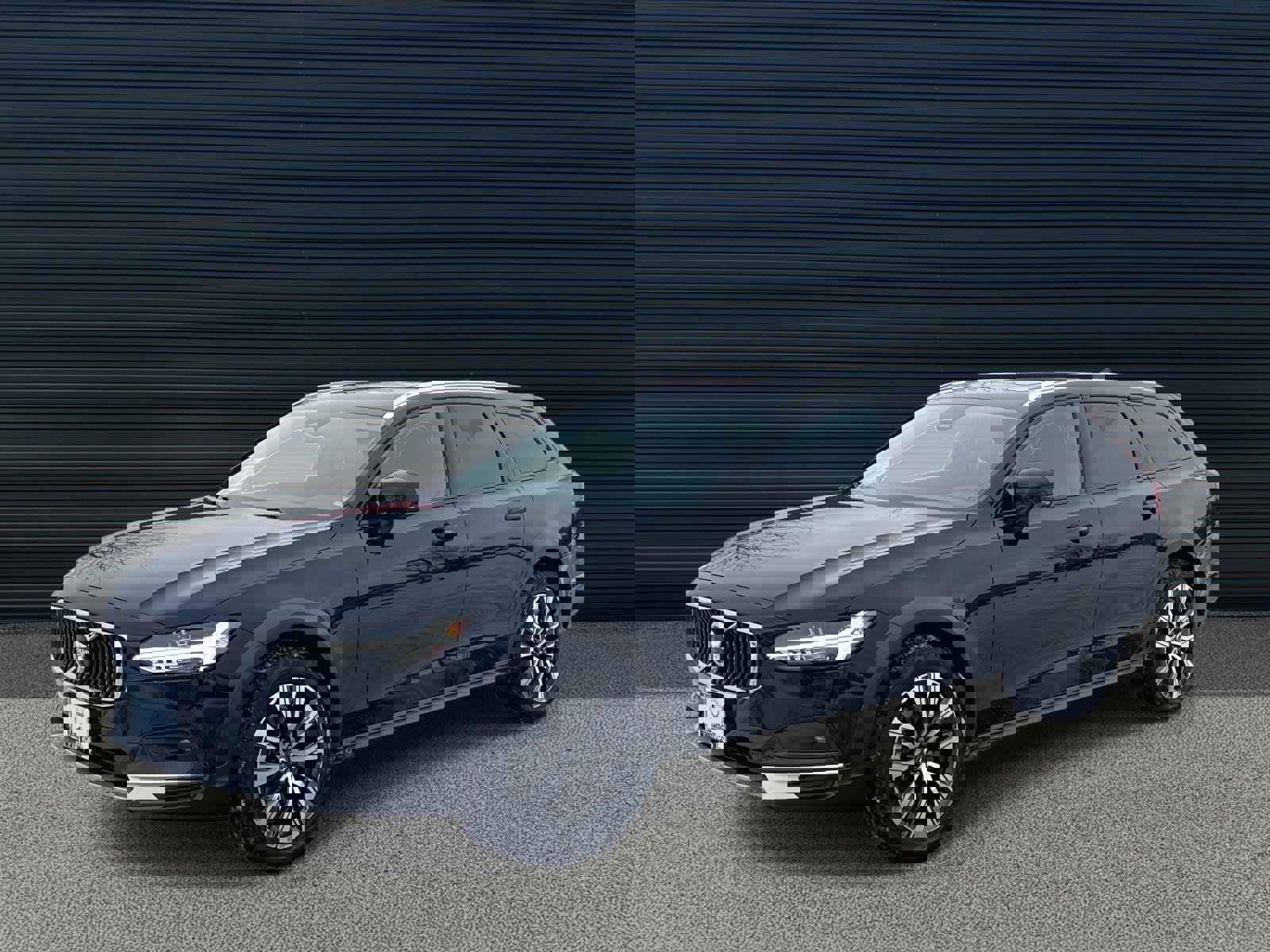 Certified 2024 Volvo V90 B6 Cross Country Plus