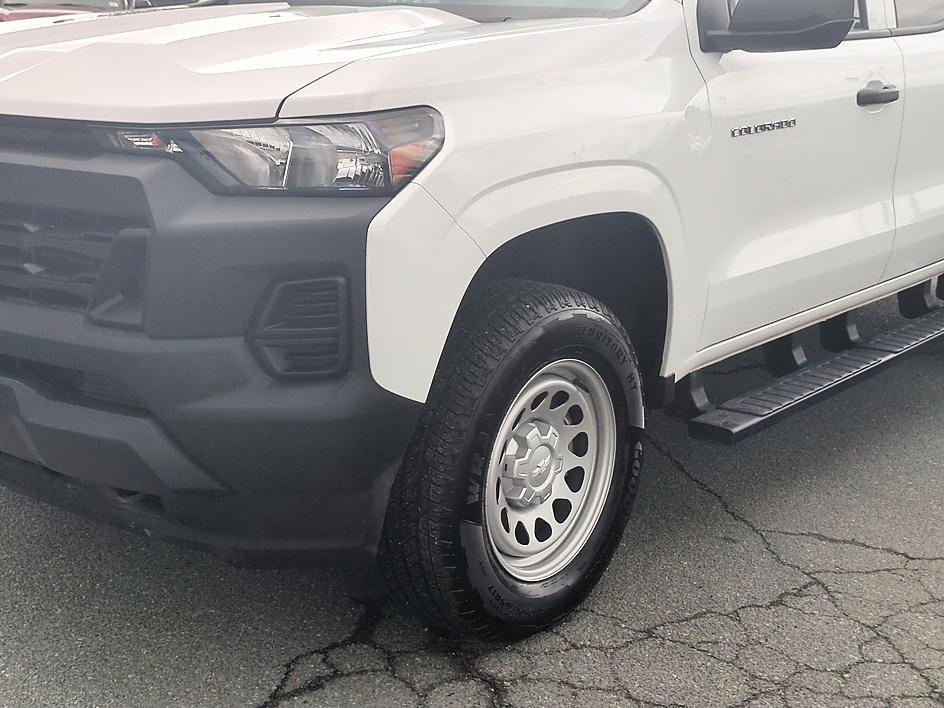 Used 2026 Chevrolet Colorado W/T w/ Advanced Trailering Package AWD/4WD image 9