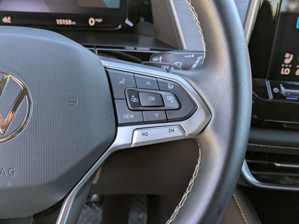 Used 2025 Volkswagen Atlas Cross Sport SE image 21