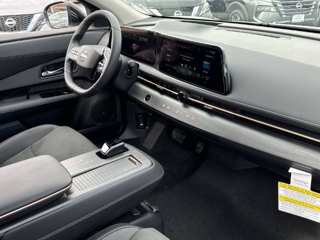 Certified 2024 Nissan Ariya AWD image 24
