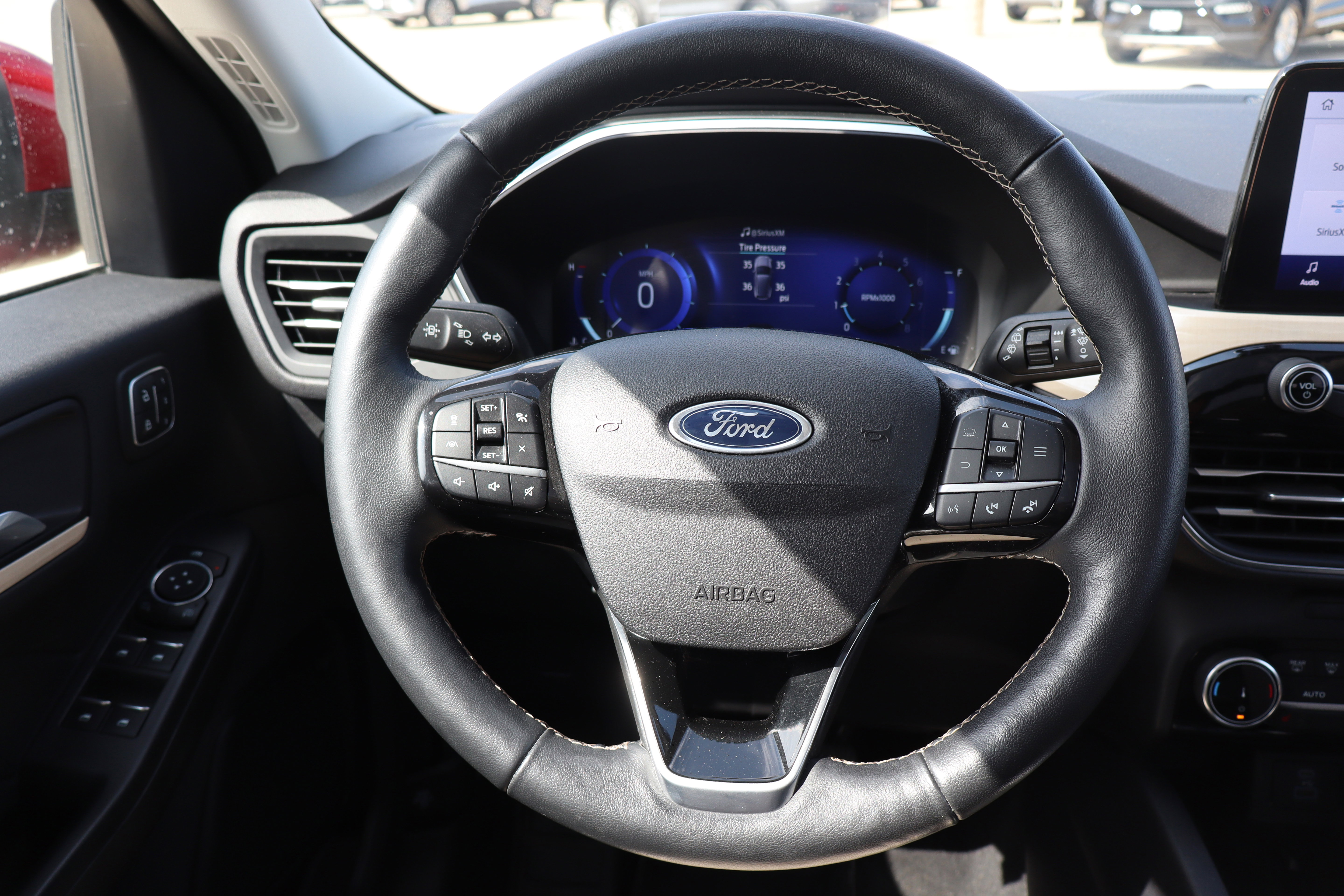 Used 2022 Ford Escape Titanium w/ Titanium Elite Package image 15