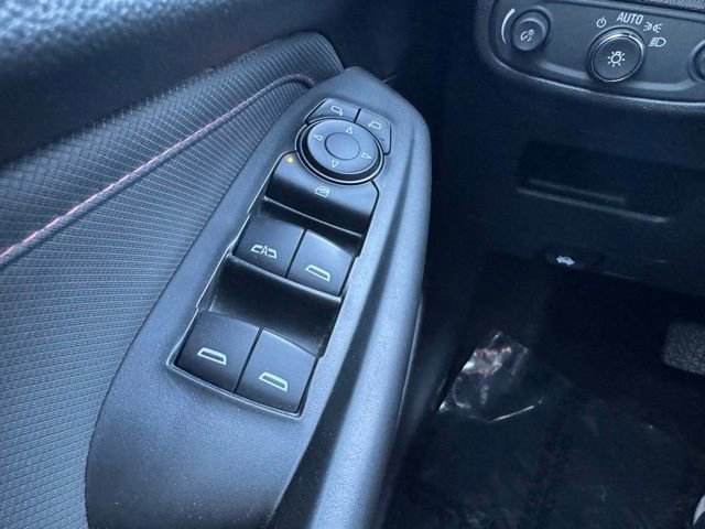 Used 2022 Chevrolet TrailBlazer RS AWD/4WD image 33