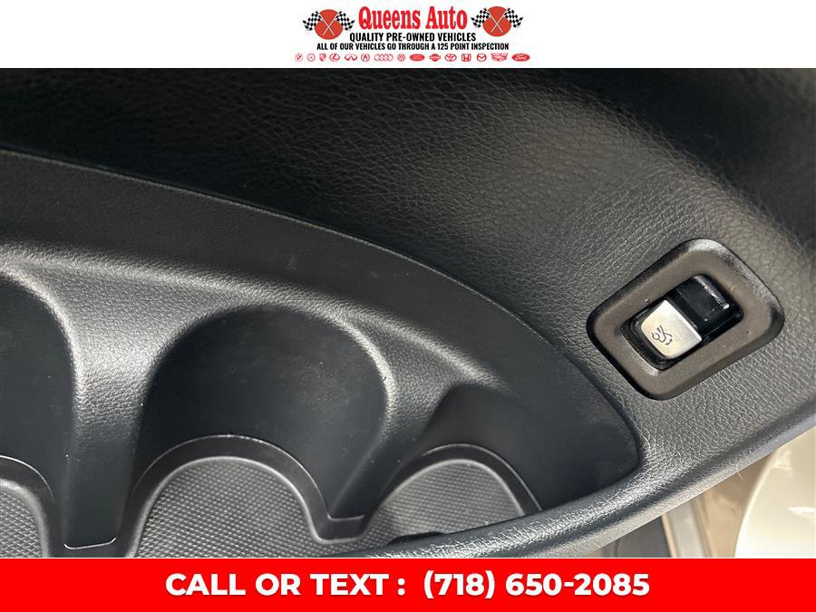 Used 2019 Mercedes-Benz GLC 300 GLC 300 4MATIC SUV w/ Premium Package image 39