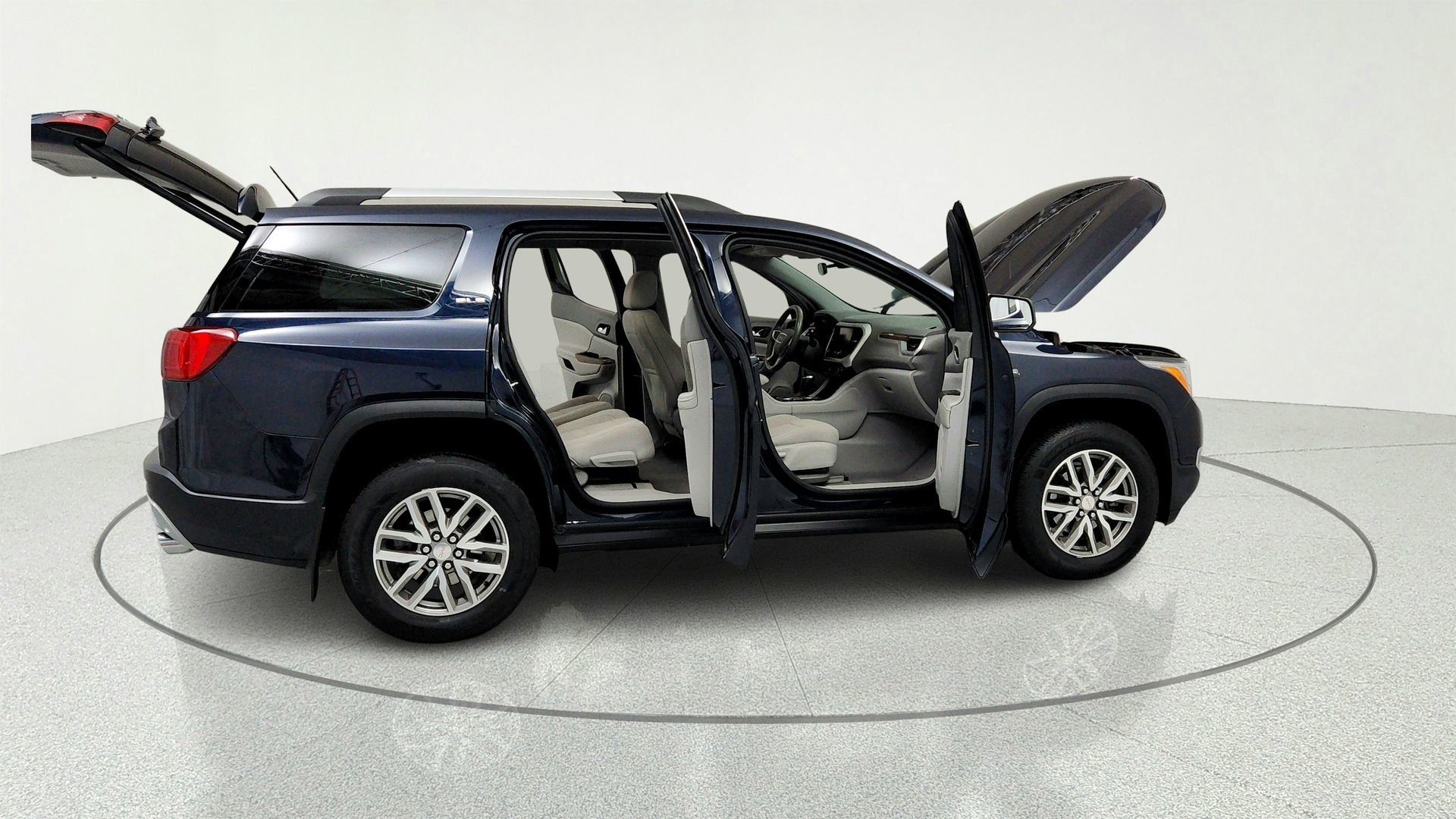Used 2017 GMC Acadia SLE FWD image 13