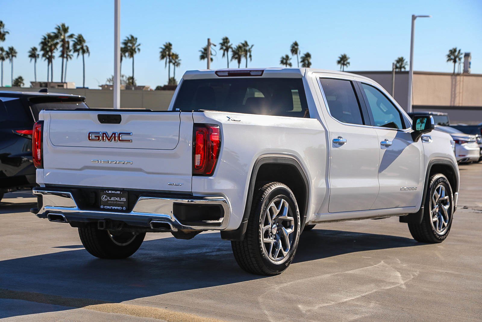 Used 2022 GMC Sierra 1500 SLT image 7