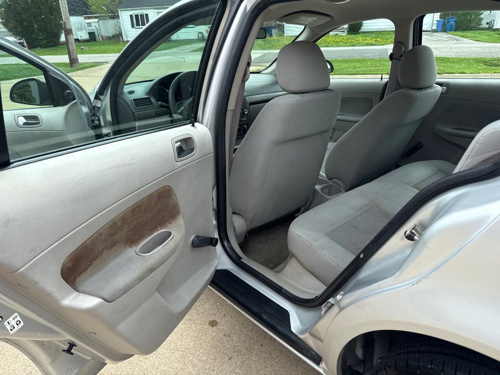 Used 2006 Chevrolet Cobalt LS FWD image 12