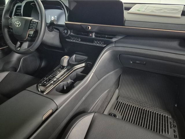 Certified 2024 Toyota Crown Limited image 36