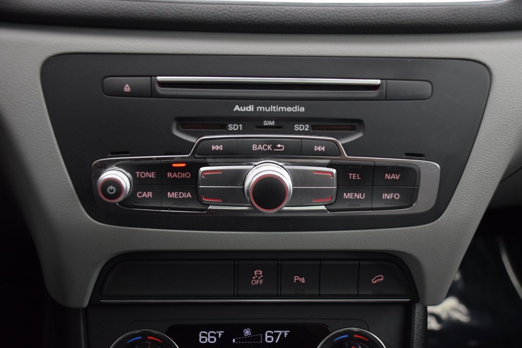 Used 2017 Audi Q3 2.0T Premium Plus w/ Premium Plus Package image 26