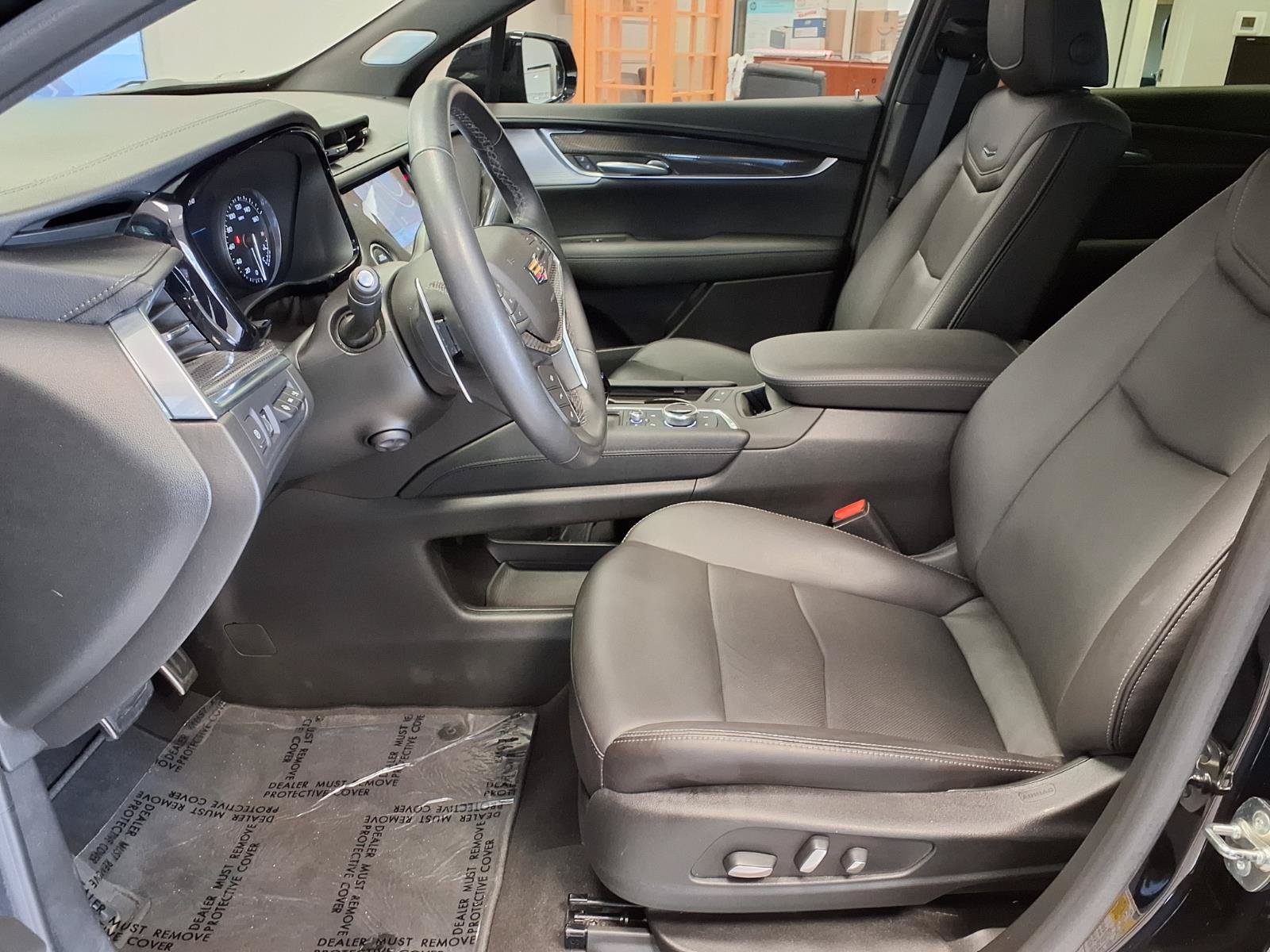 Certified 2025 Cadillac XT5 Sportv w/ Technology Package AWD/4WD image 20
