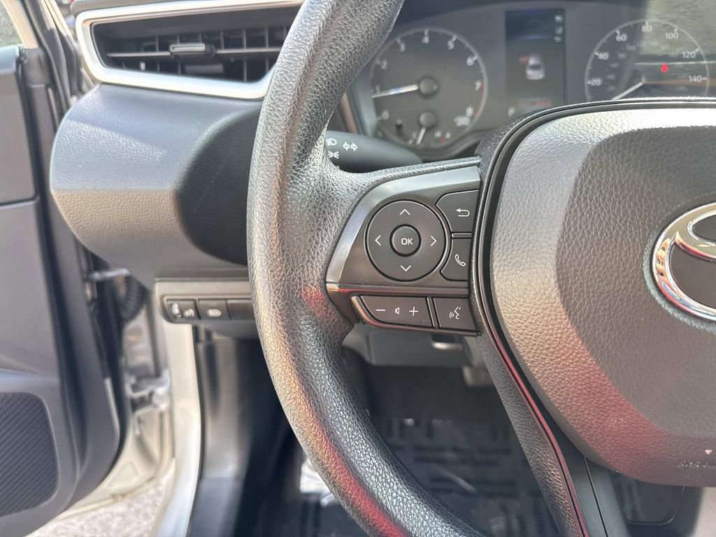 Used 2024 Toyota Corolla LE image 23