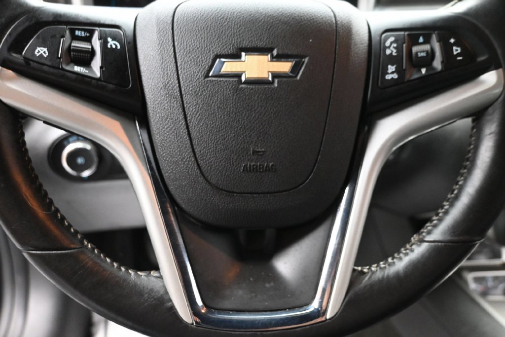 Used 2015 Chevrolet Camaro LT RWD image 14