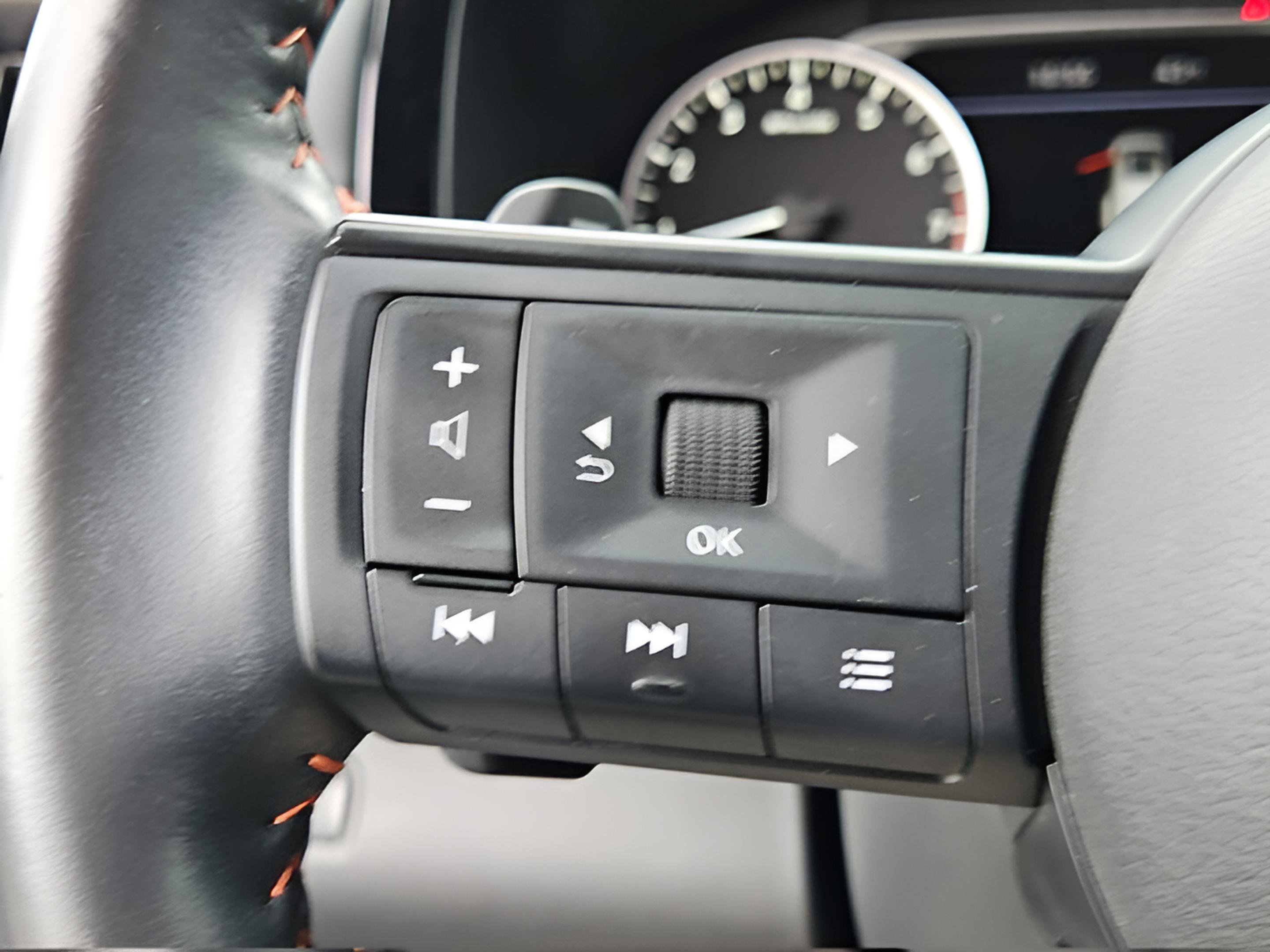 Used 2024 Nissan Pathfinder Rock Creek image 27