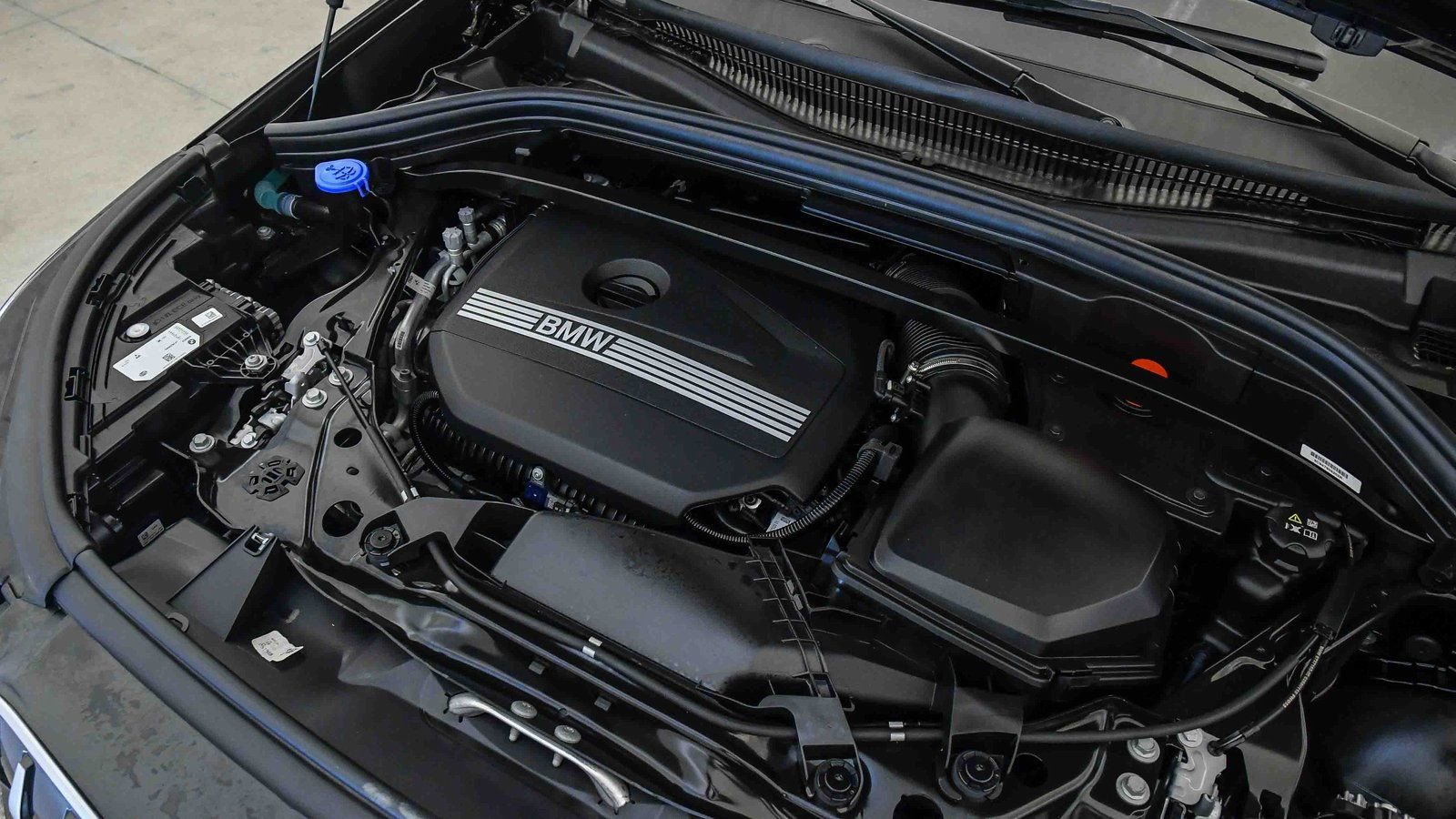 Used 2025 BMW X1 xDrive28i w/ Convenience Package image 30