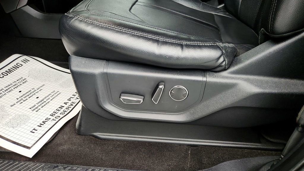 Used 2020 Ford Expedition Limited image 12