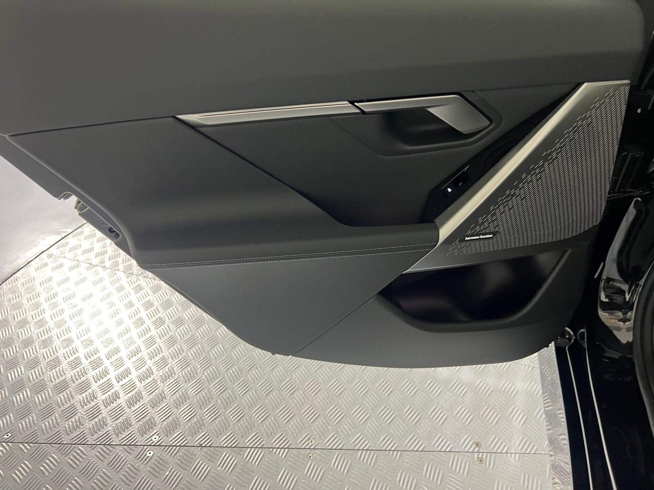 New 2026 BMW i5 eDrive40 w/ M Sport Package RWD image 21