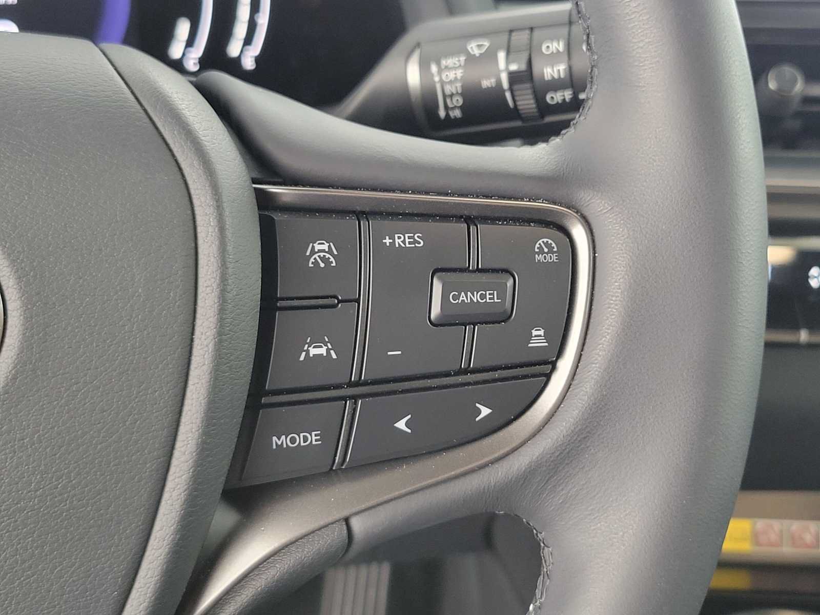 Certified 2026 Lexus UX 300h FWD image 29